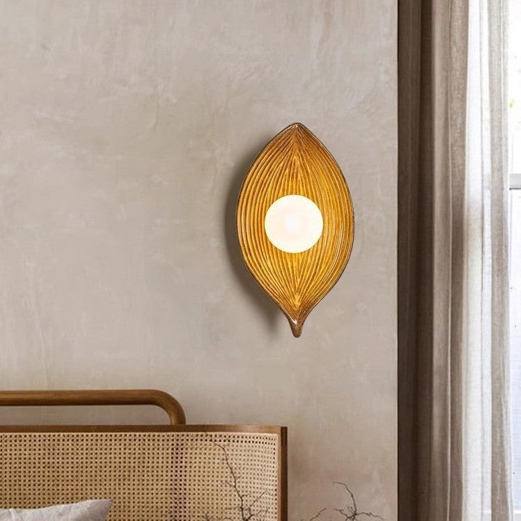 Nordic Leaf Wall Lamp